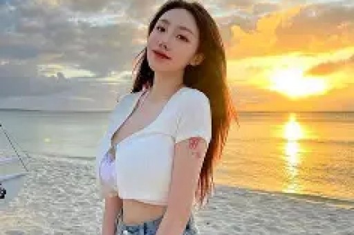 他被谢霆锋打成重伤发妻6次流产后离婚如今69岁他的现状怎样