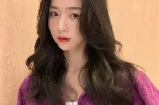 晚上好。吻雅卫生纸一袋35元。两袋65元。三袋90花之语卫生纸一袋38两袋7三袋110海洋之花407911应顾客所说。恢复零售价格。从明天开始。特价价格。到今天结束。共计卖出50袋纸